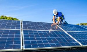 Installation et mise en production des panneaux solaires photovoltaïques à Saint-Nicolas